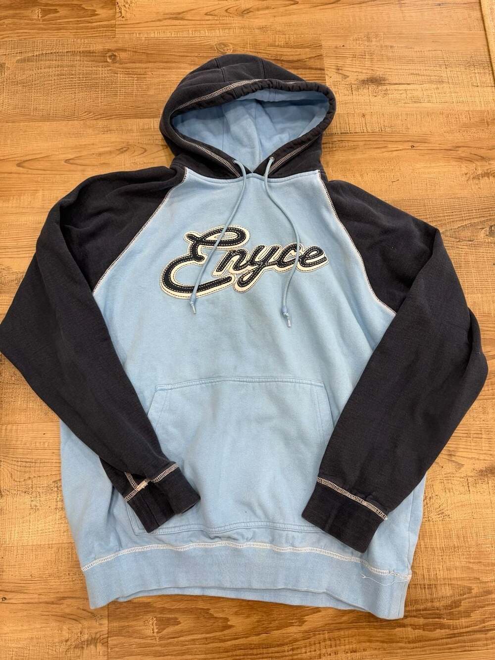 Vintage Enyce Two-Tone Hoodie Sweatshirt Buckle Exclusive Y2K